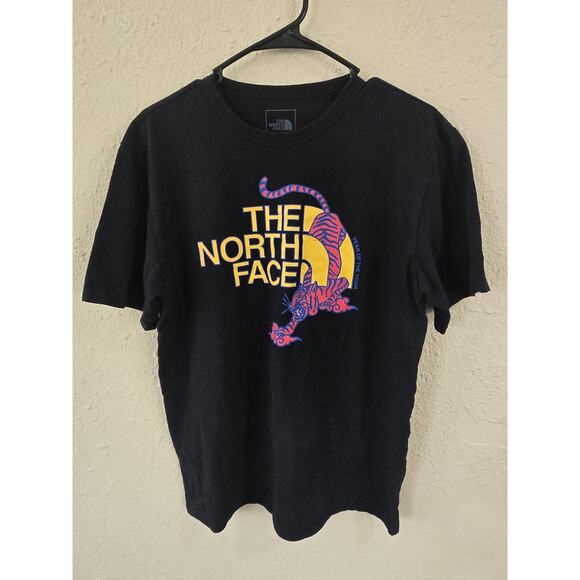 The North Face Year of the TIGER Graphic Logo Black T-Shirt Men's, Size Medium - Picture 1 of 5